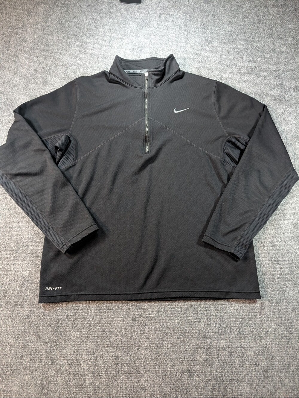 Nike Dri-FIT Black 1/4 Zip Long Sleeve Pullover Sweatshirt Size Large